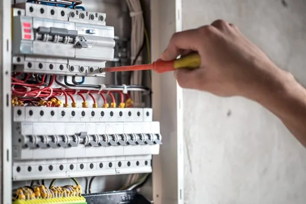 Vaga para Eletricista em São Luís