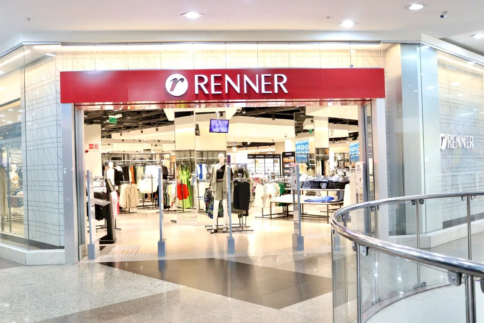 Loja Renner abre Vaga (sem experiência) em São Luís 